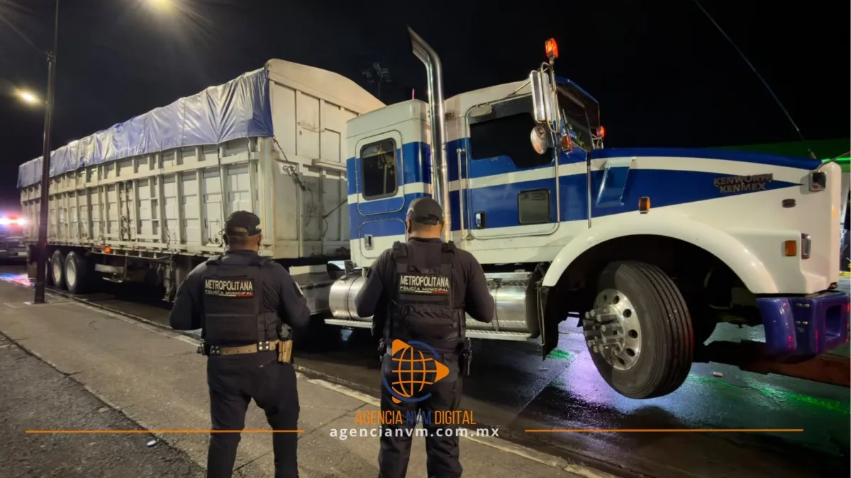 Recuperan dos tractocamiones robados durante operativos en Ecatepec