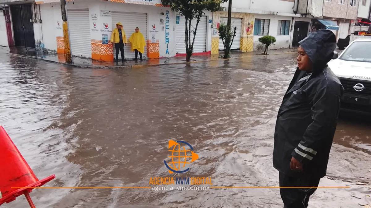 Alertan sobre basura acumulada como causa de encharcamientos en Texcoco